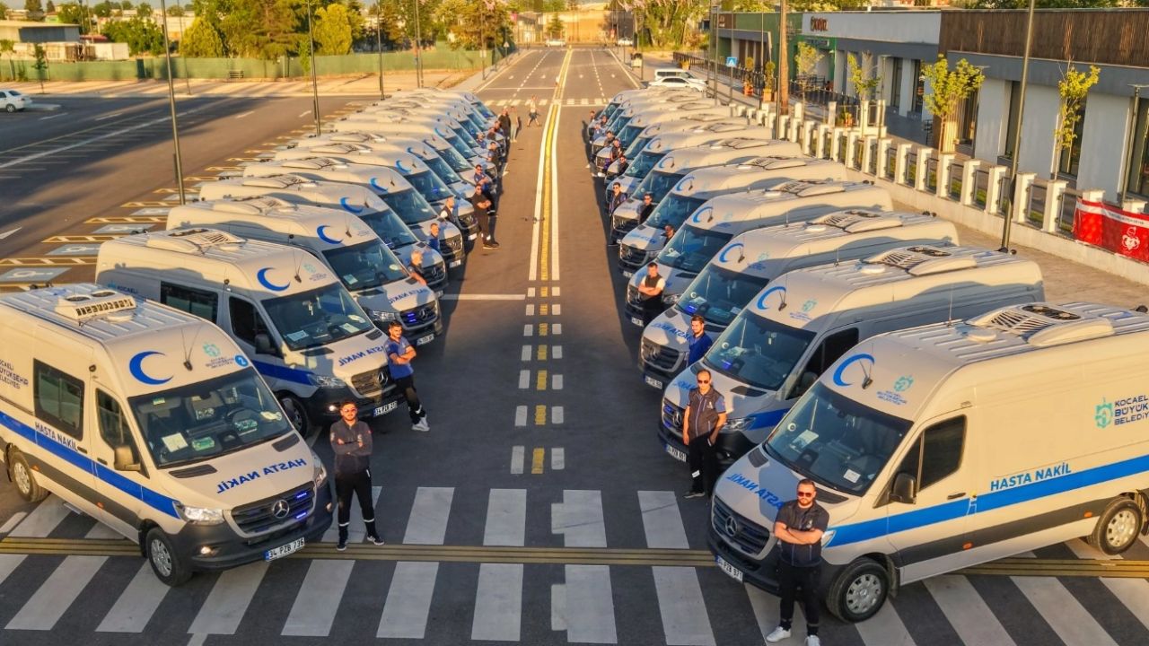 Kocaeli’de hasta nakil ambulans hizmeti 7/24 vatandaşın yanında