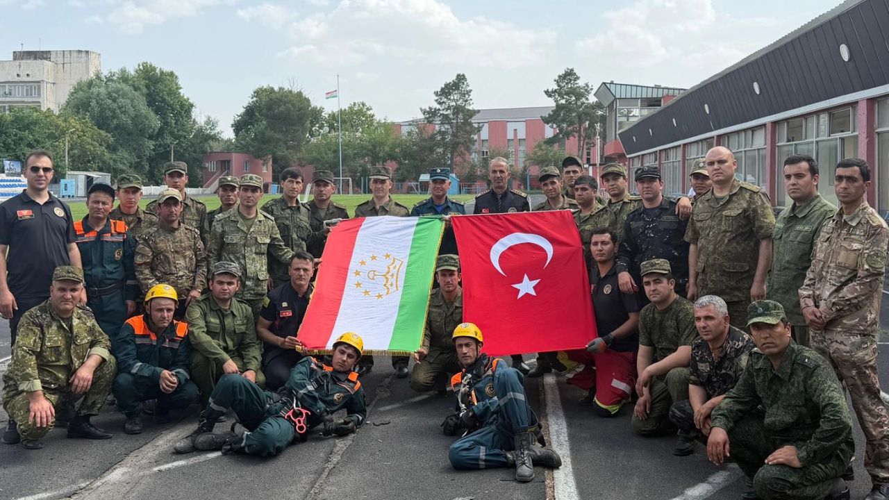 Konya Büyükşehir’den Tacikistan’da yüksek katlı yapılara müdahale eğitimi