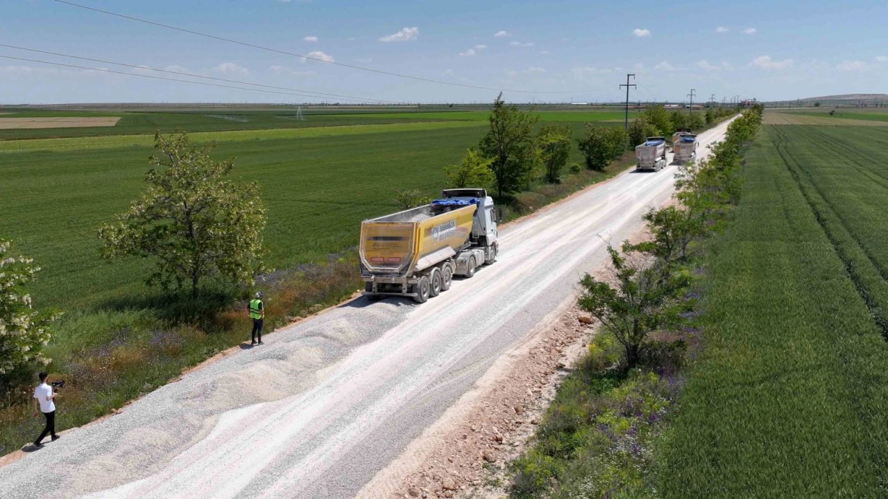 Konya Karatay’da 17,5 kilometrelik yol ağı yenileniyor