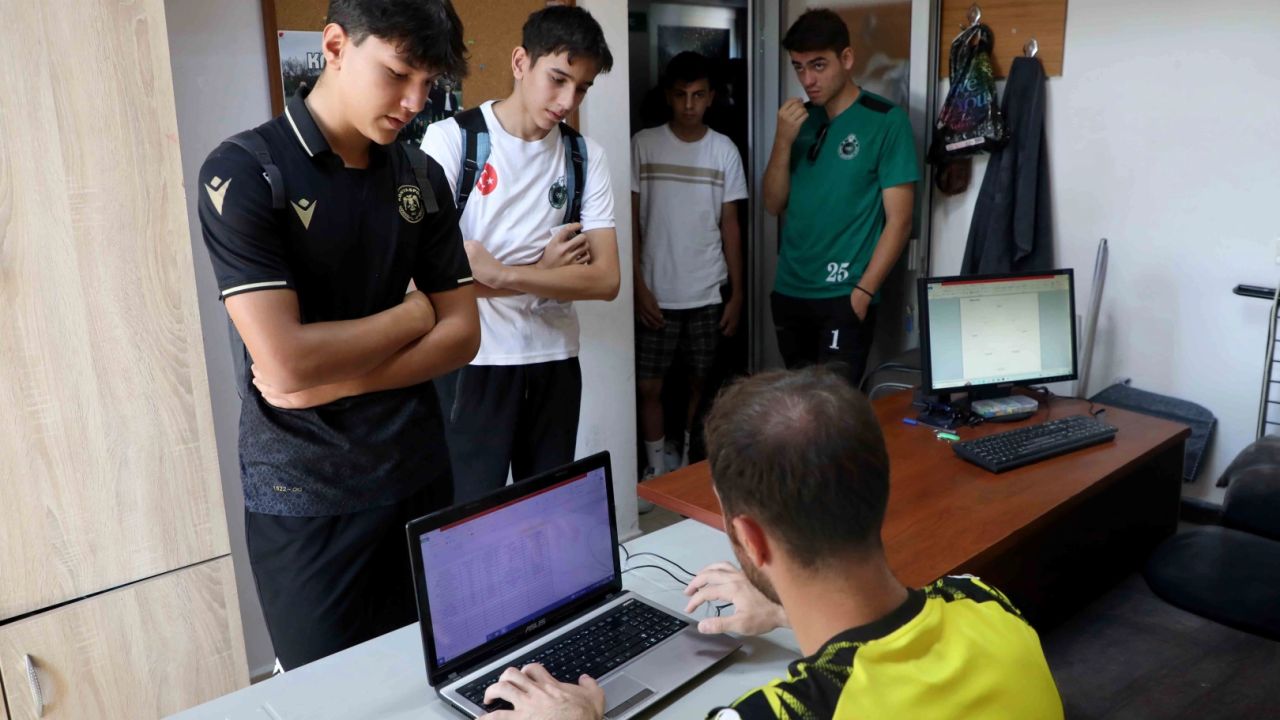 Konya Karatay'da futbolcu seçmeleri başlıyor
