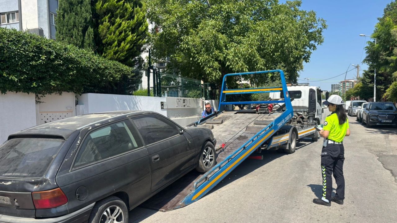 Manisa’da hurda araçlar kaldırılıyor