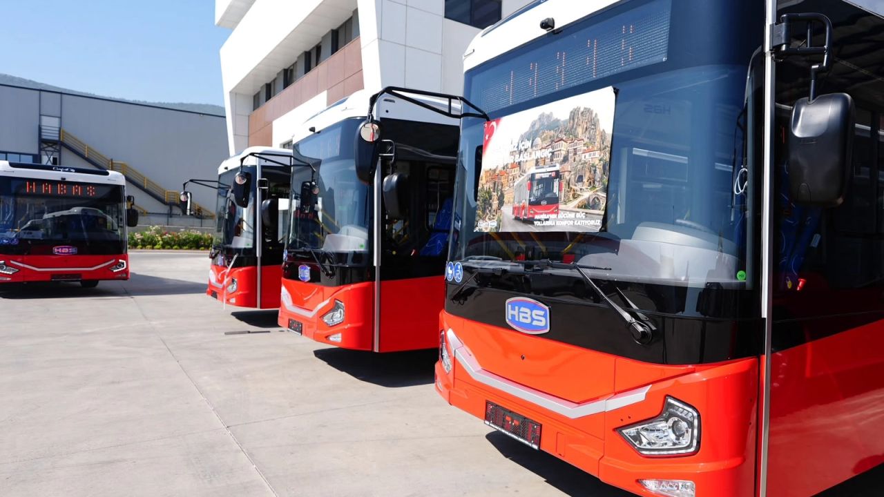 Manisa'nın ulaşım filosunu 15 yeni otobüs