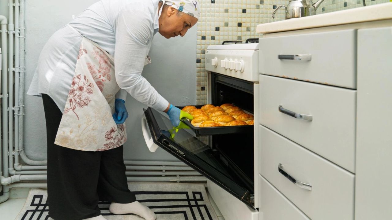 Meslek Fabrikası kurslarıyla 56 yaşında hayatını değiştirdi