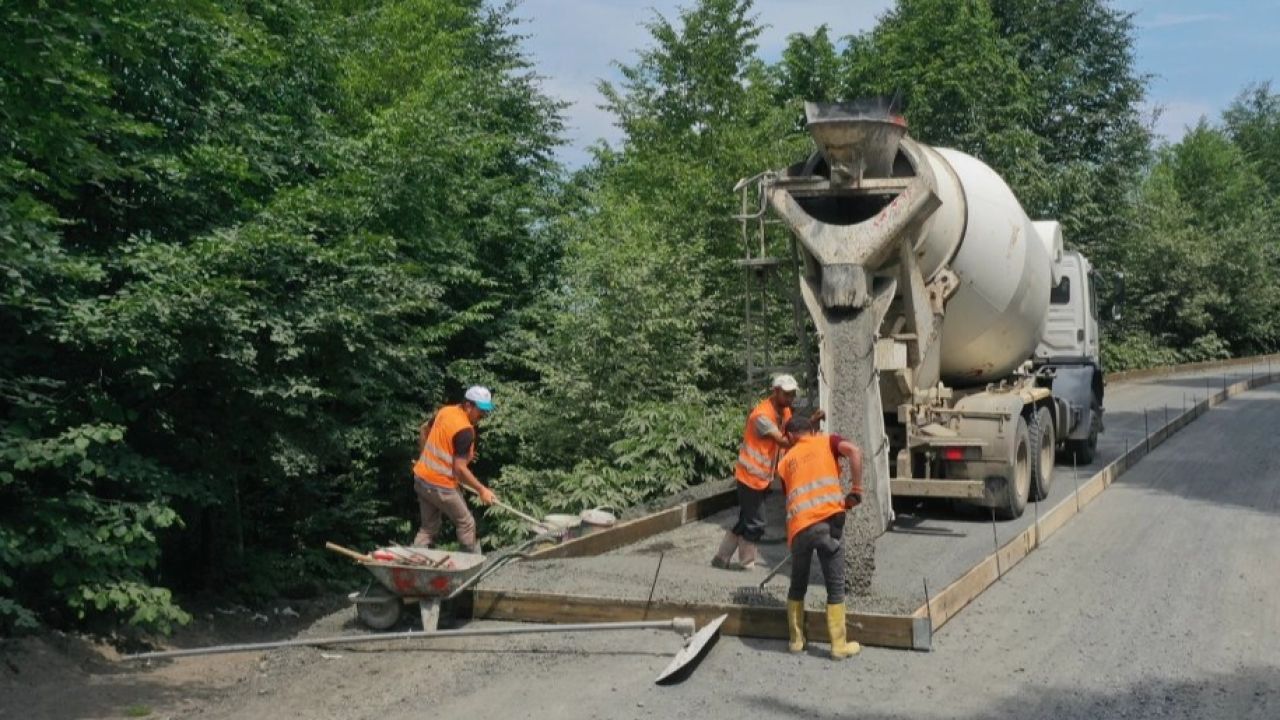Ordu’da üç ilçeyi birleştiren yolda beton hamlesi