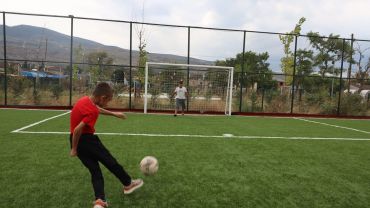 Sakarya Büyükşehir’den gençlere spor alanı