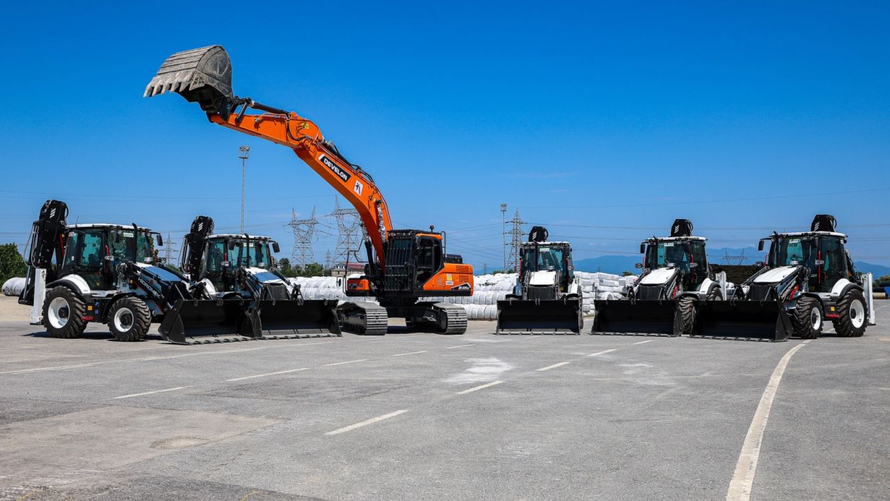 SASKİ filosuna 6 yeni iş makinesi ekledi
