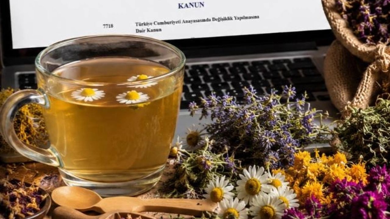 Tıbbi bitki çaylarına sıkı düzenleme... Sadece eczanelerde satılacak, ruhsat zorunlu oldu!