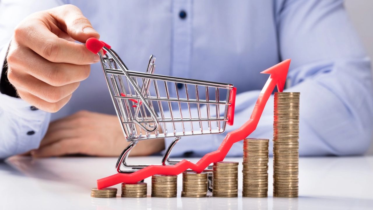 Ticaret satış hacmi yıllık geriledi... Perakende satışlarda artışa devam