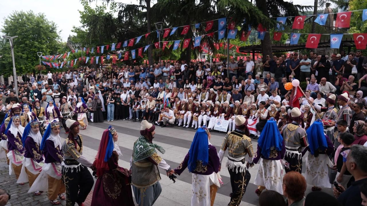 Trabzon’da Uluslararası Horon Festivali'ne yoğun ilgi