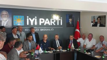 Turhan Çömez Keşan'da konuştu... Türkiye'nin en büyük sorunu tek adam rejimi