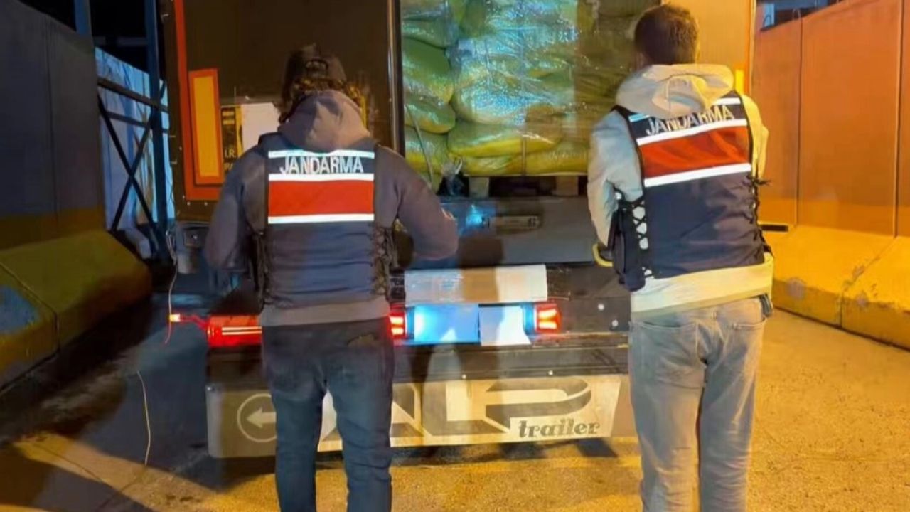 Van'da uyuşturucu operasyonu! 333 kilogram skunk ele geçirildi