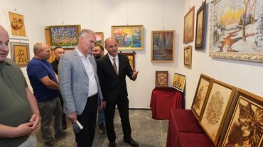 Yüksel Kılıçoğlu’nun kişisel sergisi İnegöl Kent Müzesi’nde açıldı
